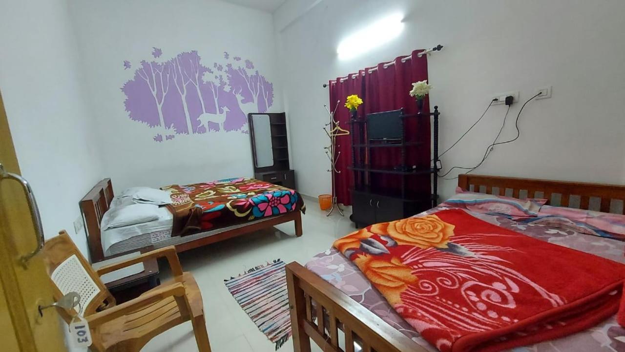 Greenpepperhomestay Munnar Anaviratty Dış mekan fotoğraf